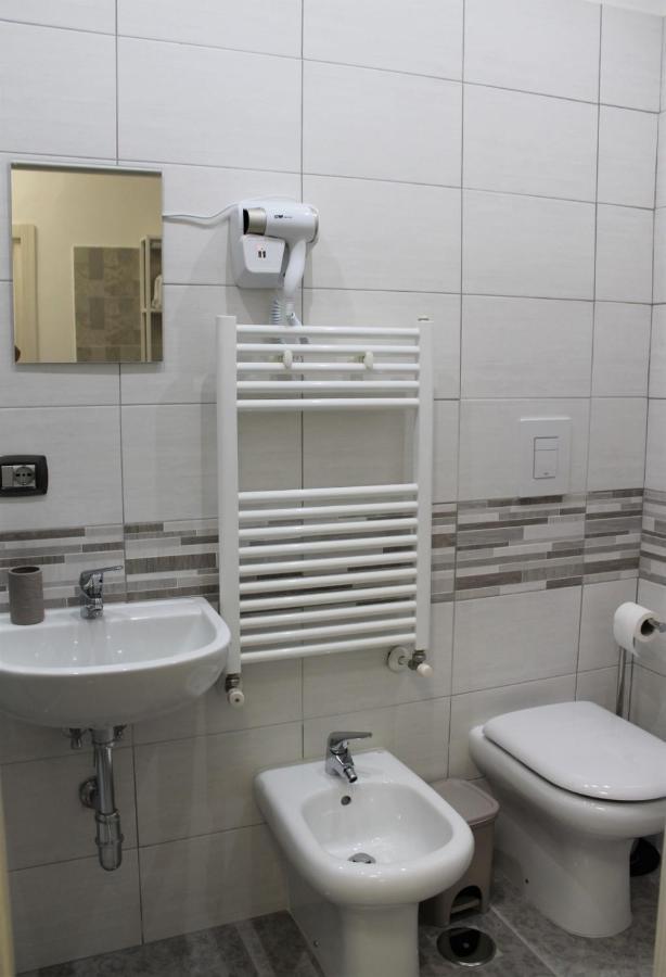 Riccia, Frolla E Babba Appartement Napels Kamer foto